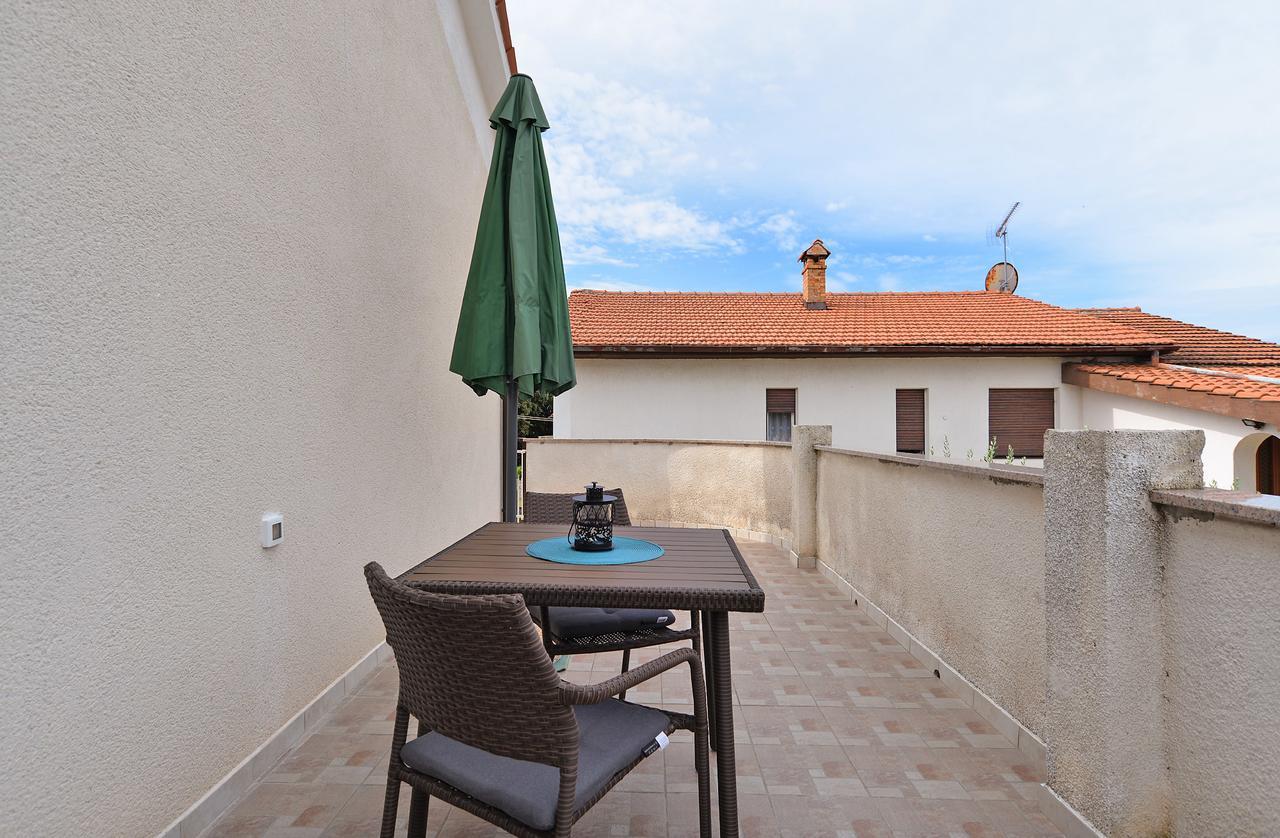 Apartment & Room Tanja 1552 Pula Exterior foto