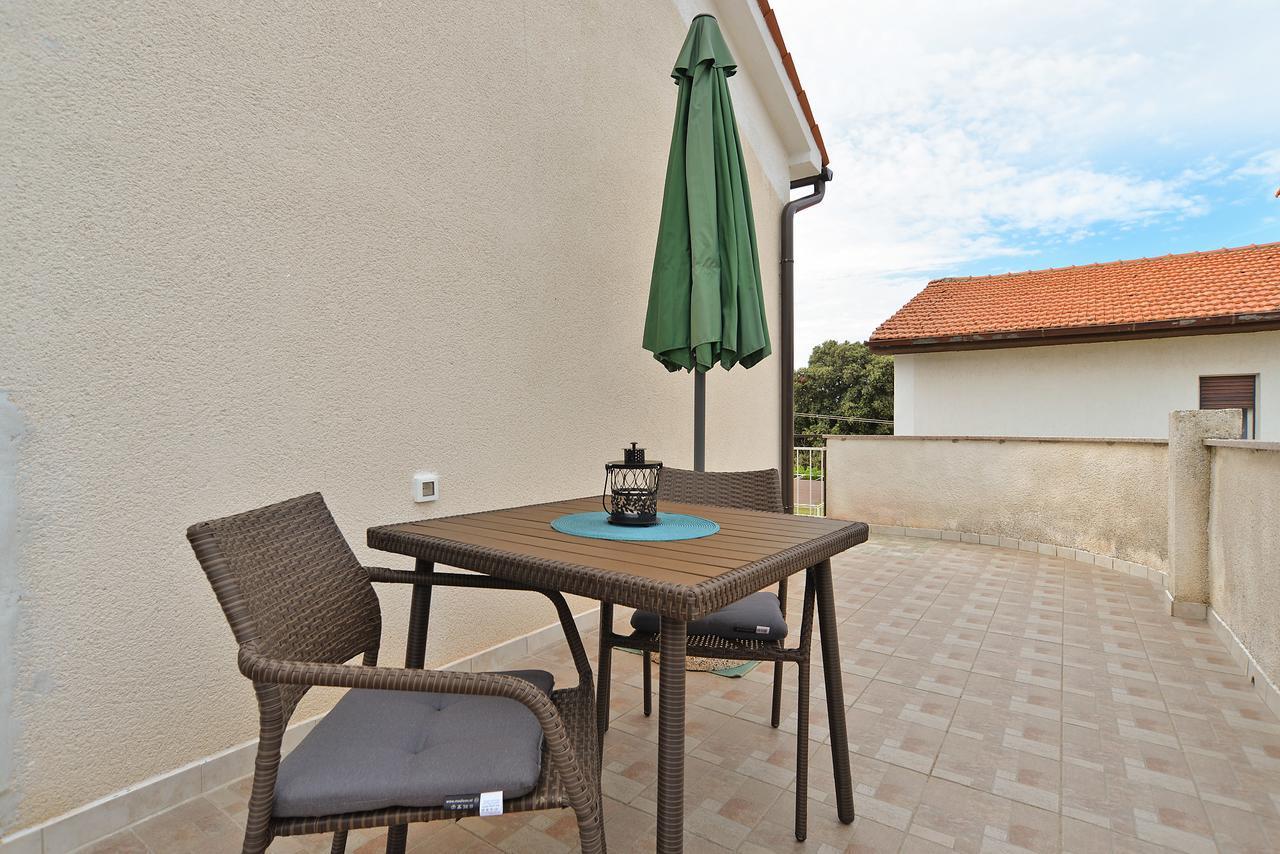 Apartment & Room Tanja 1552 Pula Exterior foto